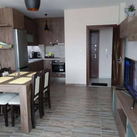 Nev Apart New Velingrad Esterno foto