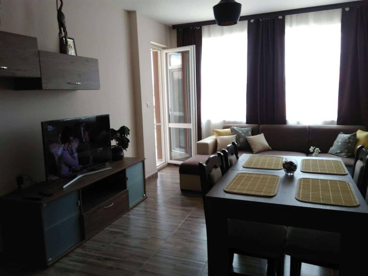 Nev Apart New Velingrad Esterno foto