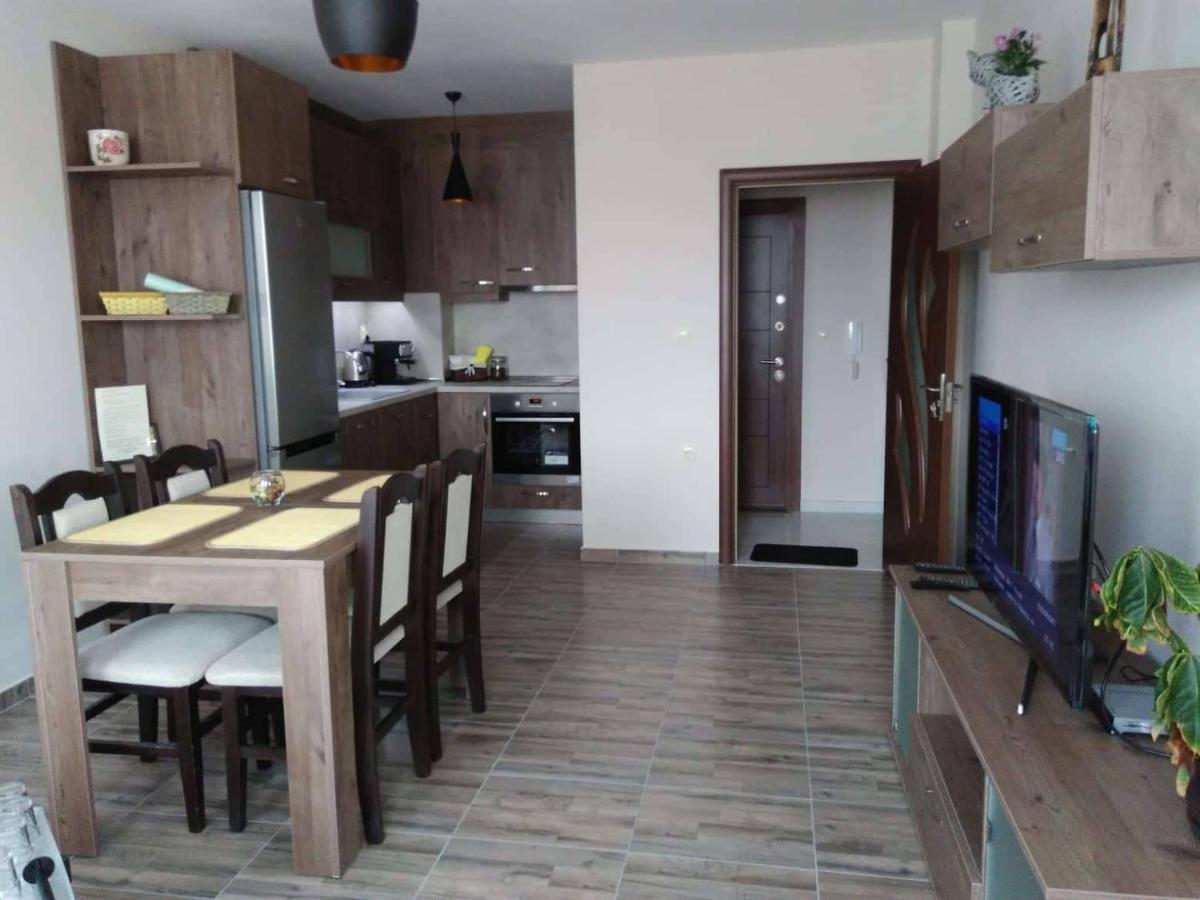 Nev Apart New Velingrad Esterno foto